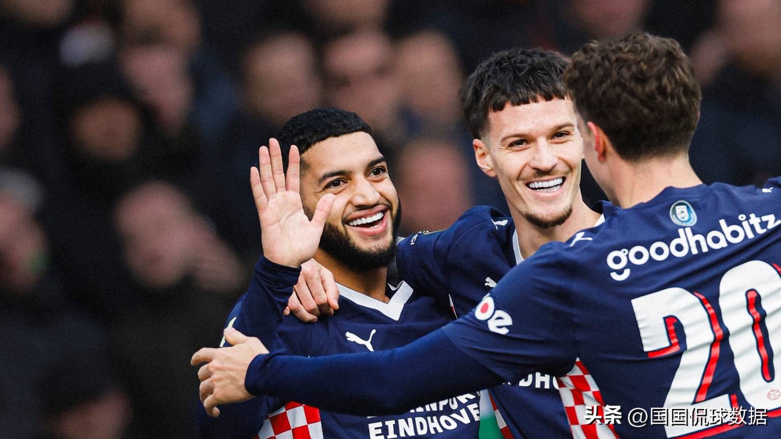 乐鱼体育官方网页版-荷甲赛程吃紧，克里夫兰骑士国际比赛日门线救险，信心回归，数据趋势出现新变化