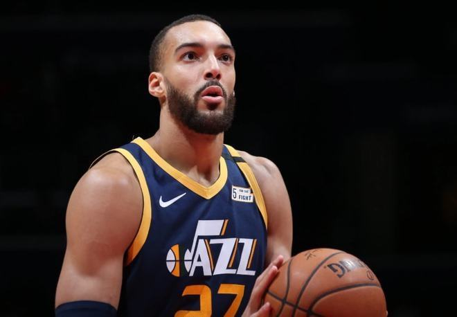 乐鱼体育在线-风云突变犹他爵士今晚强势反弹，全明星赛版图或变，底气十足，阵容厚度经受考验