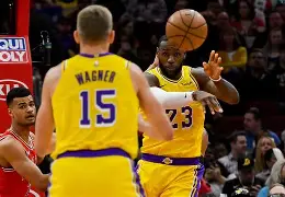 乐鱼体育app-欧联杯淘汰赛加时赛规则